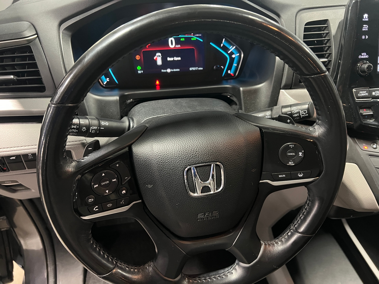 Thumbnail: 2018 Honda Odyssey - 4