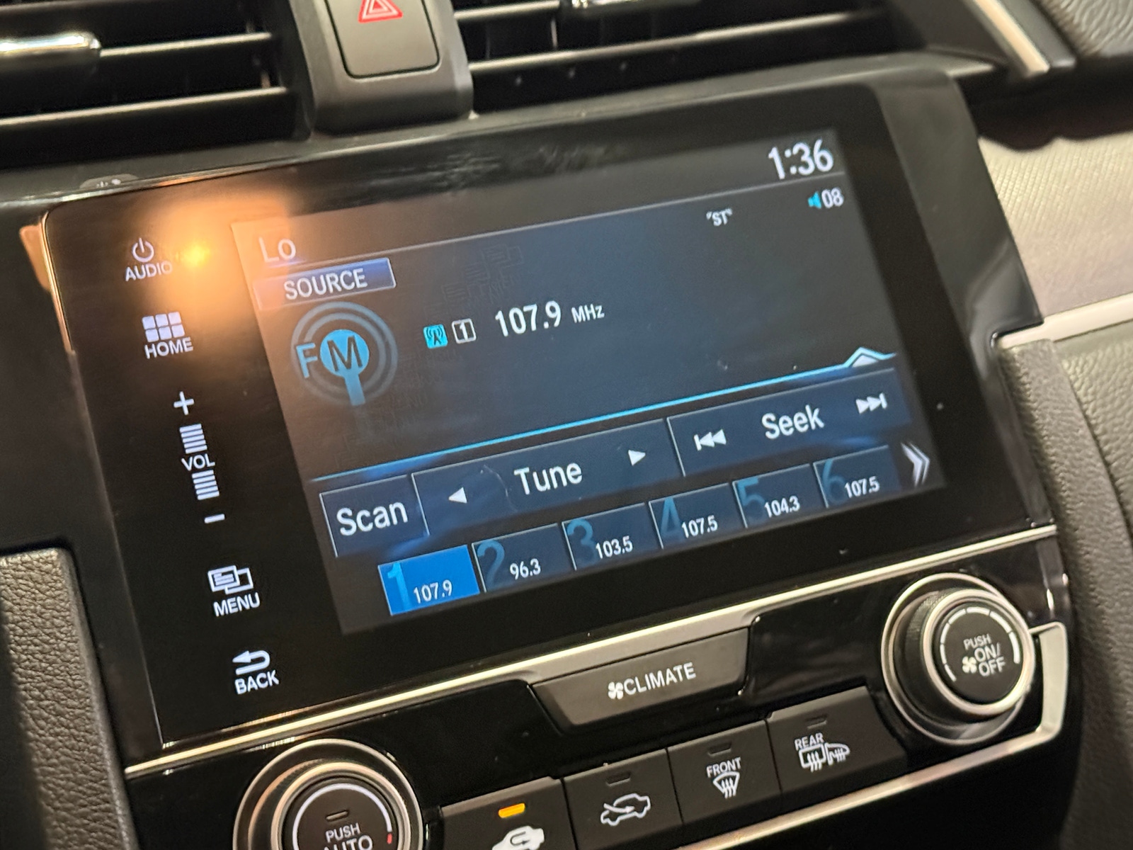 Thumbnail: 2016 Honda Civic - 4