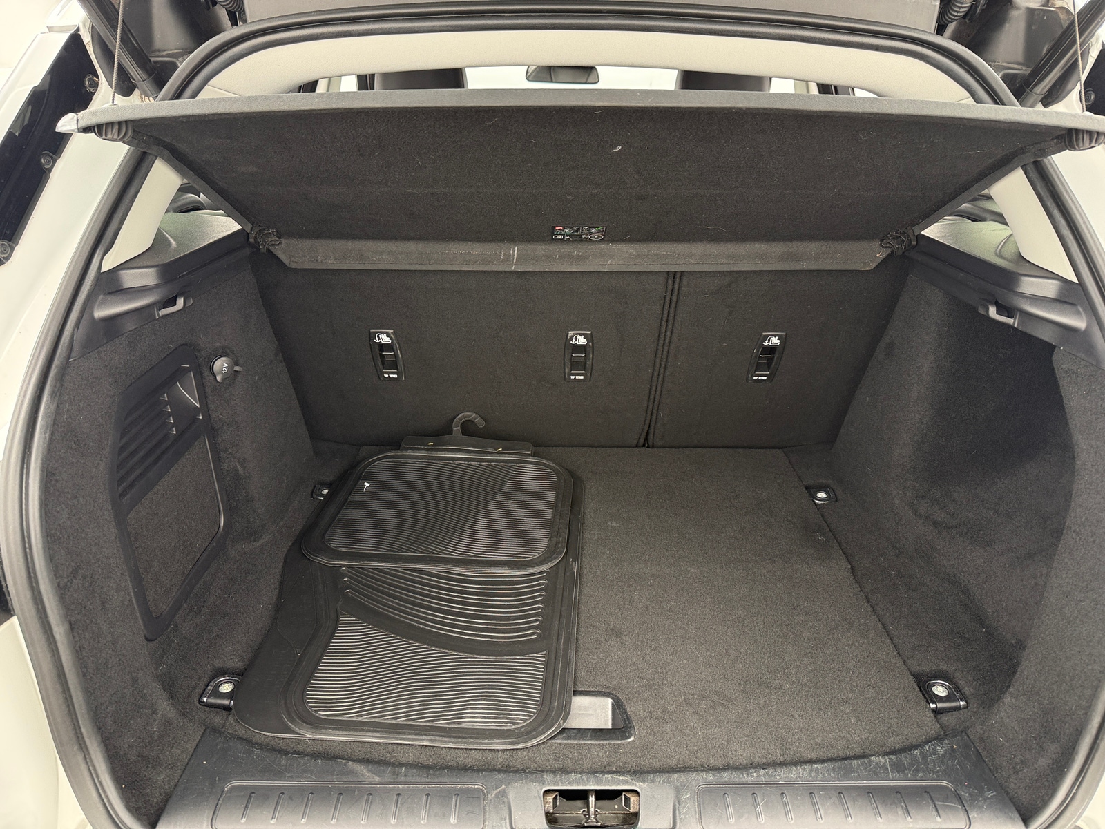 Thumbnail: 2019 Land Rover Range Rover Evoque - 6