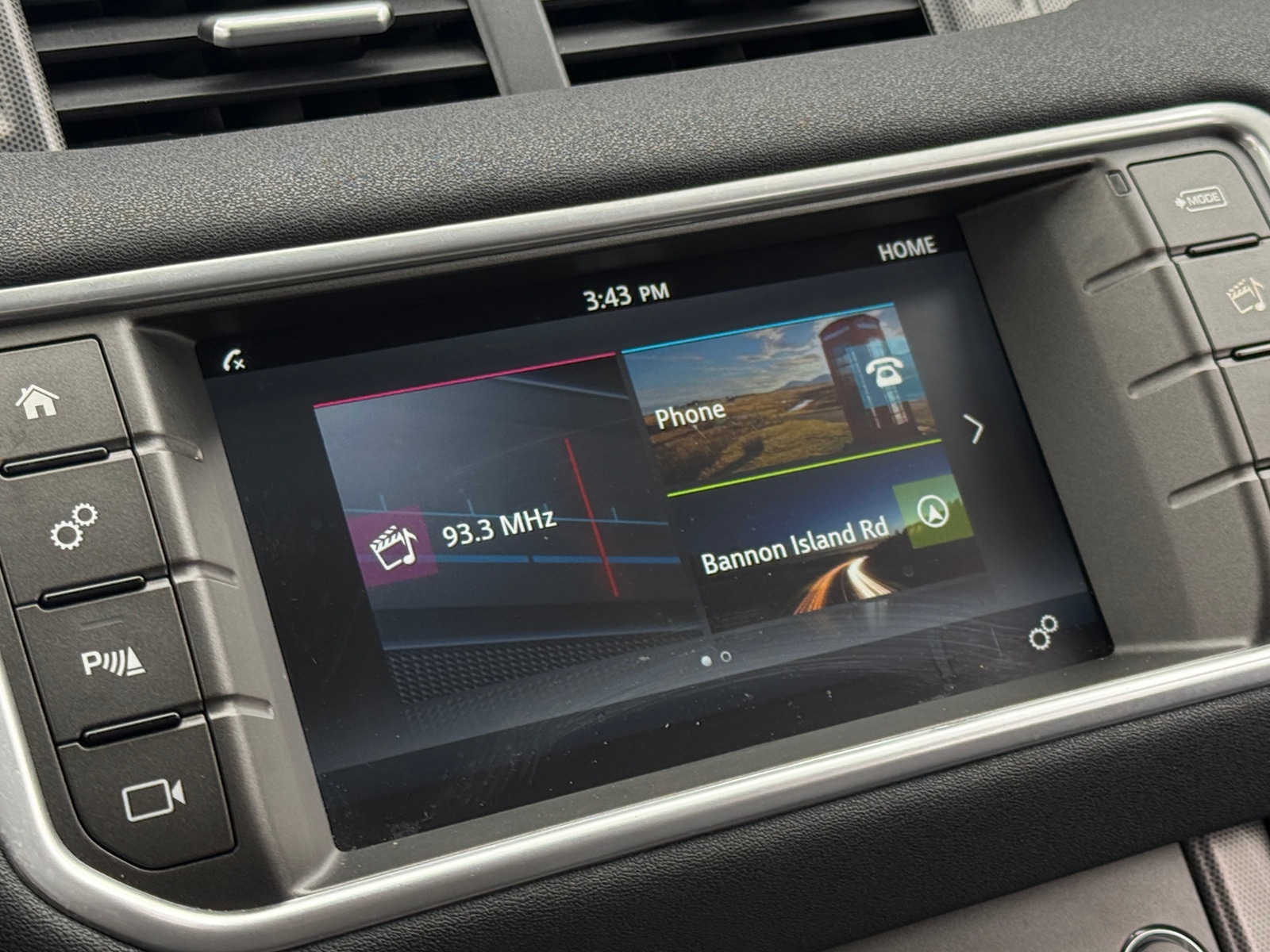 Thumbnail: 2019 Land Rover Range Rover Evoque - 3