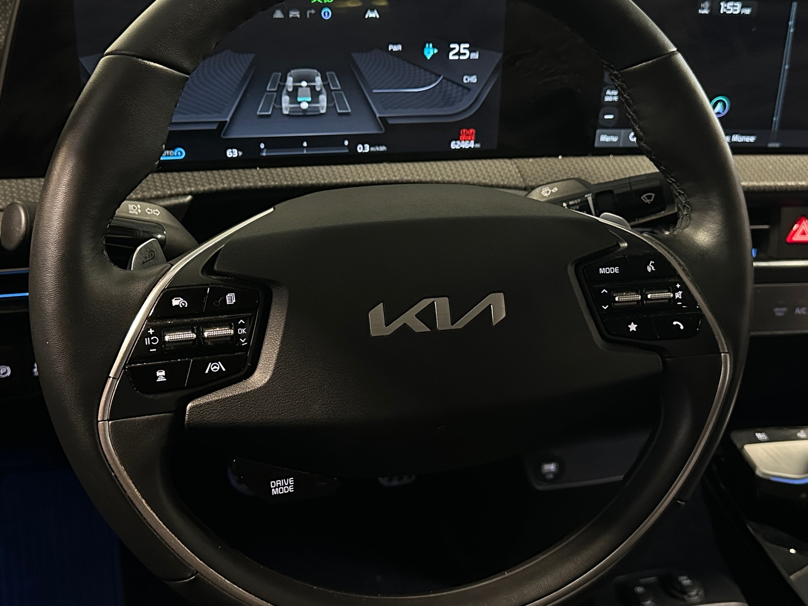 Thumbnail: 2022 Kia EV6 - 4