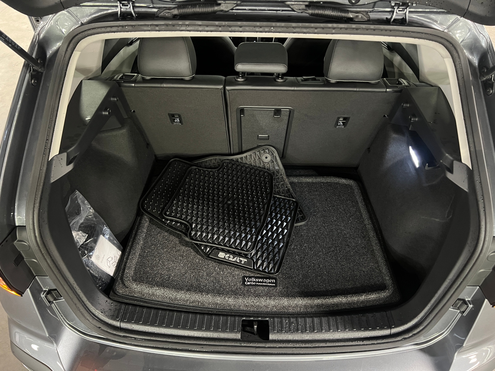 Thumbnail: 2025 Volkswagen Taos - 6