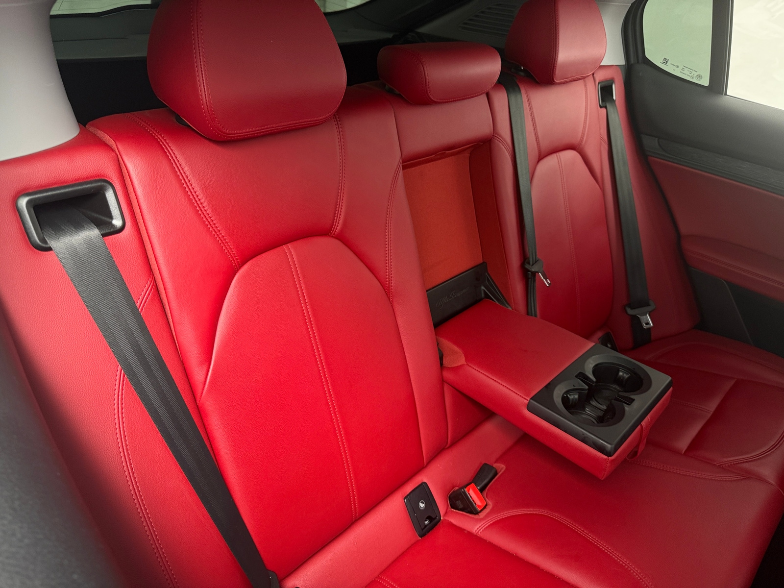 Thumbnail: 2020 Alfa Romeo Stelvio - 5