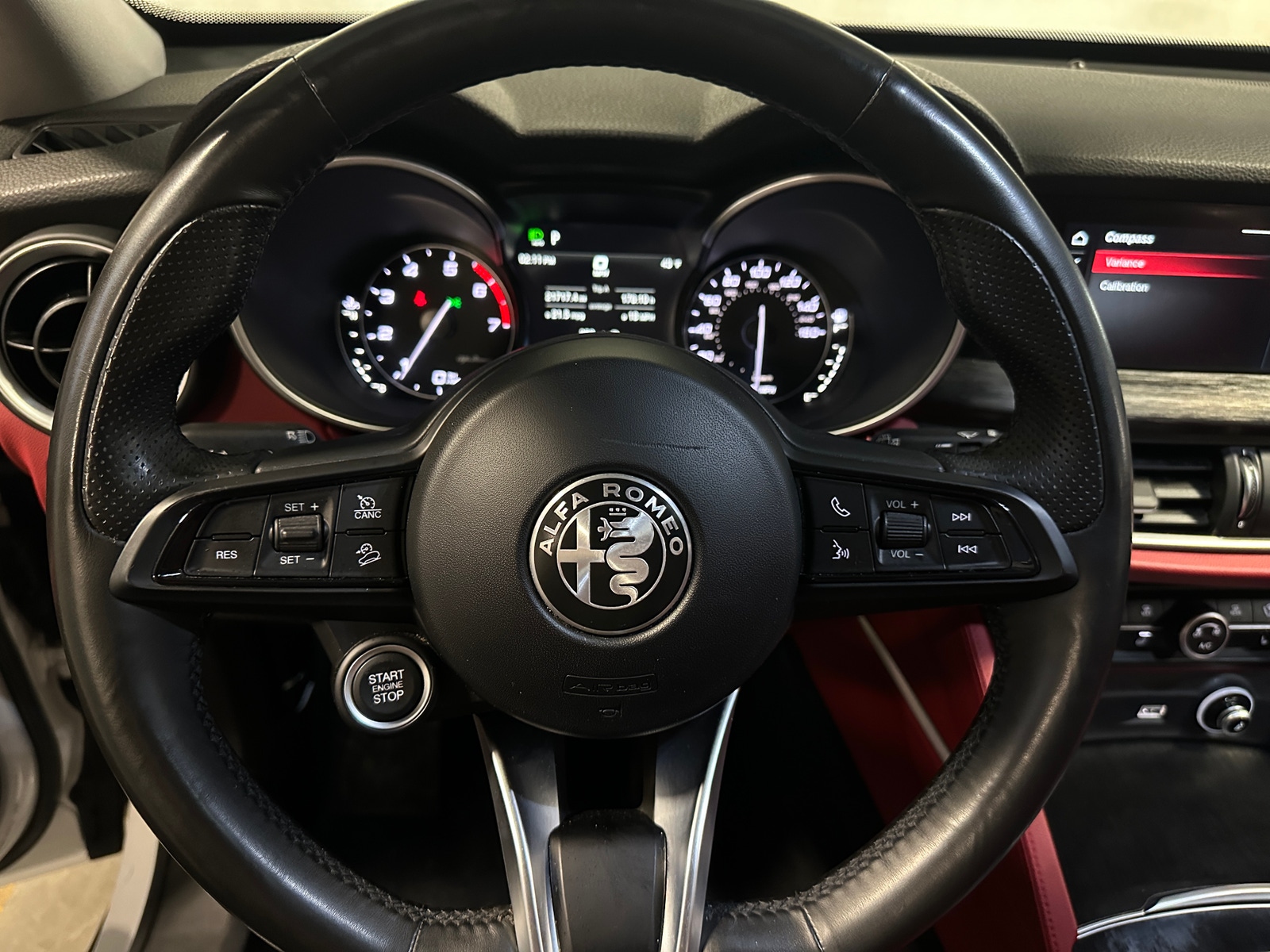 Thumbnail: 2020 Alfa Romeo Stelvio - 4