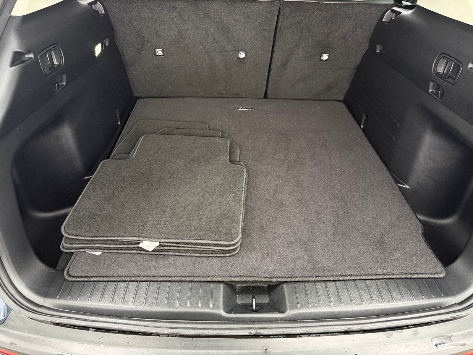 Thumbnail: 2025 Mazda CX-50 - 6