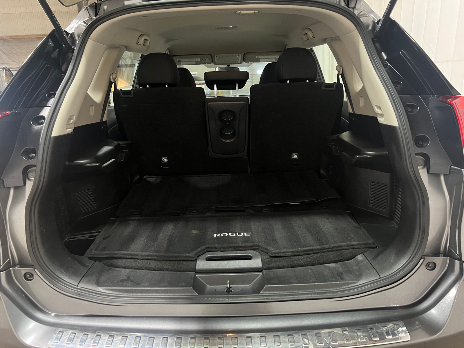 Thumbnail: 2018 Nissan Rogue - 7