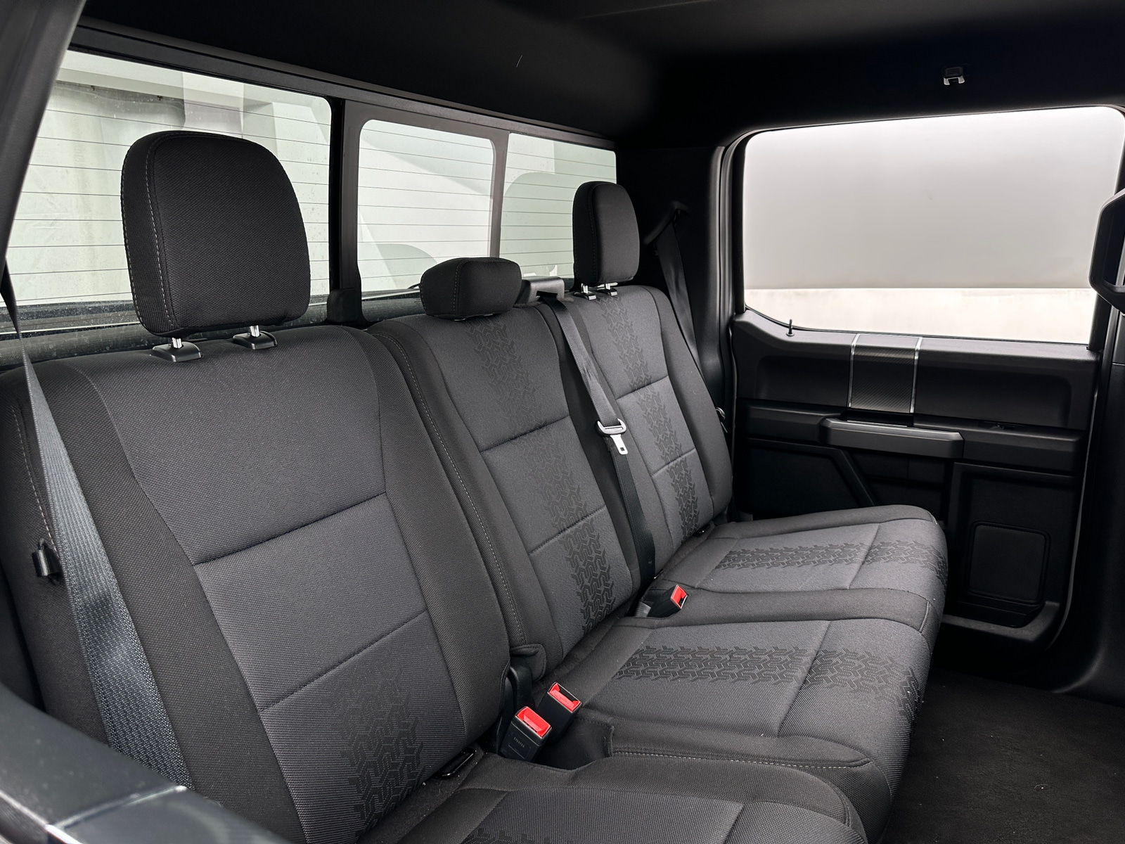 Thumbnail: 2020 Ford Econoline - 6