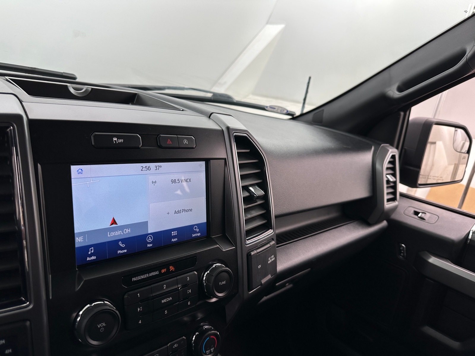 Thumbnail: 2020 Ford Econoline - 4