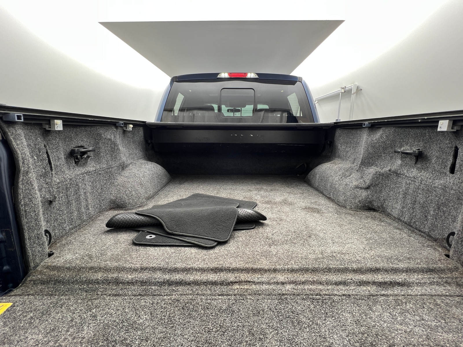 Thumbnail: 2018 Ford Econoline - 6