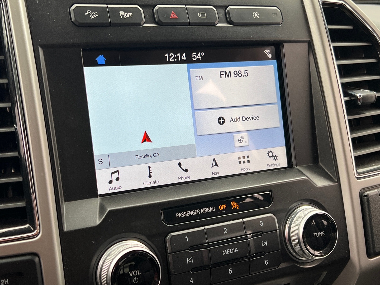 Thumbnail: 2018 Ford Econoline - 3