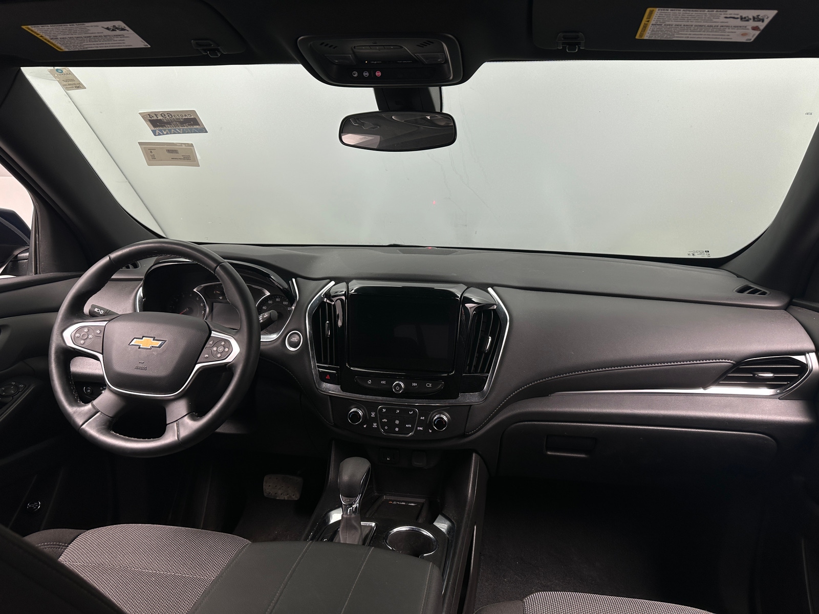 Thumbnail: 2023 Chevrolet Traverse - 3