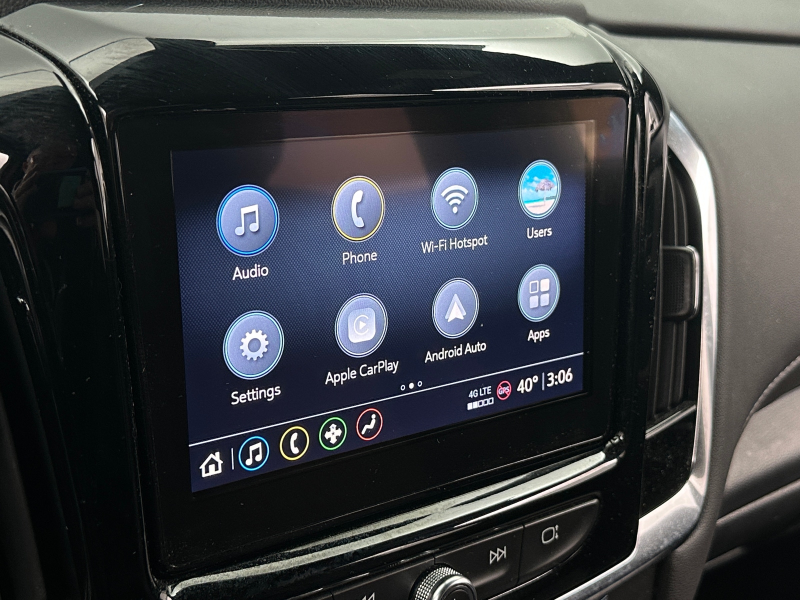 Thumbnail: 2023 Chevrolet Traverse - 4