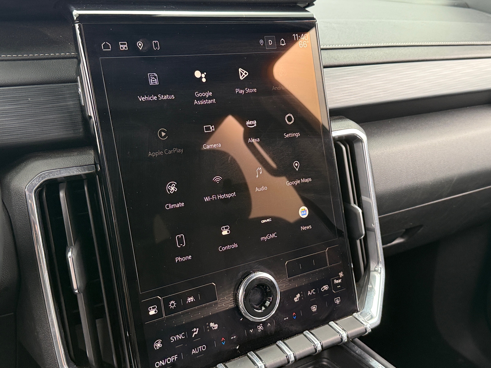 Thumbnail: 2024 GMC Acadia - 3