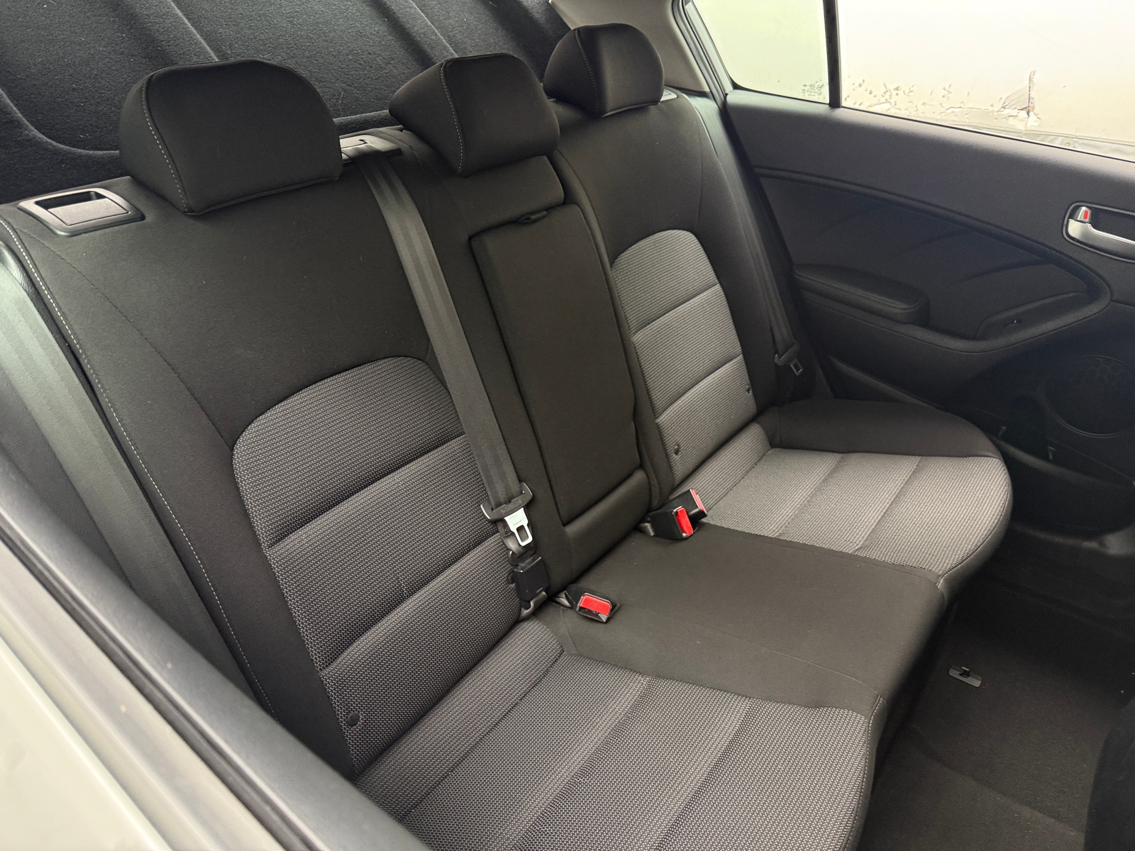 Thumbnail: 2017 Kia Forte - 6