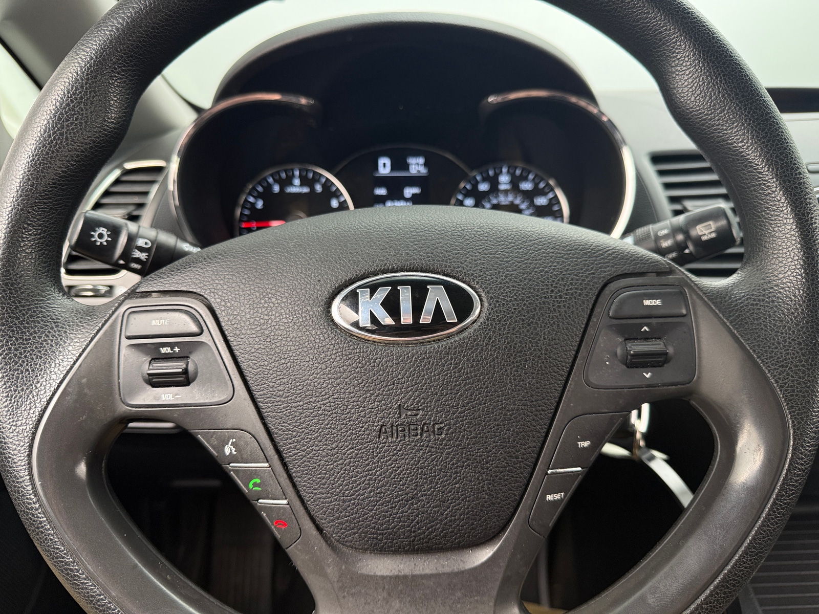 Thumbnail: 2017 Kia Forte - 5