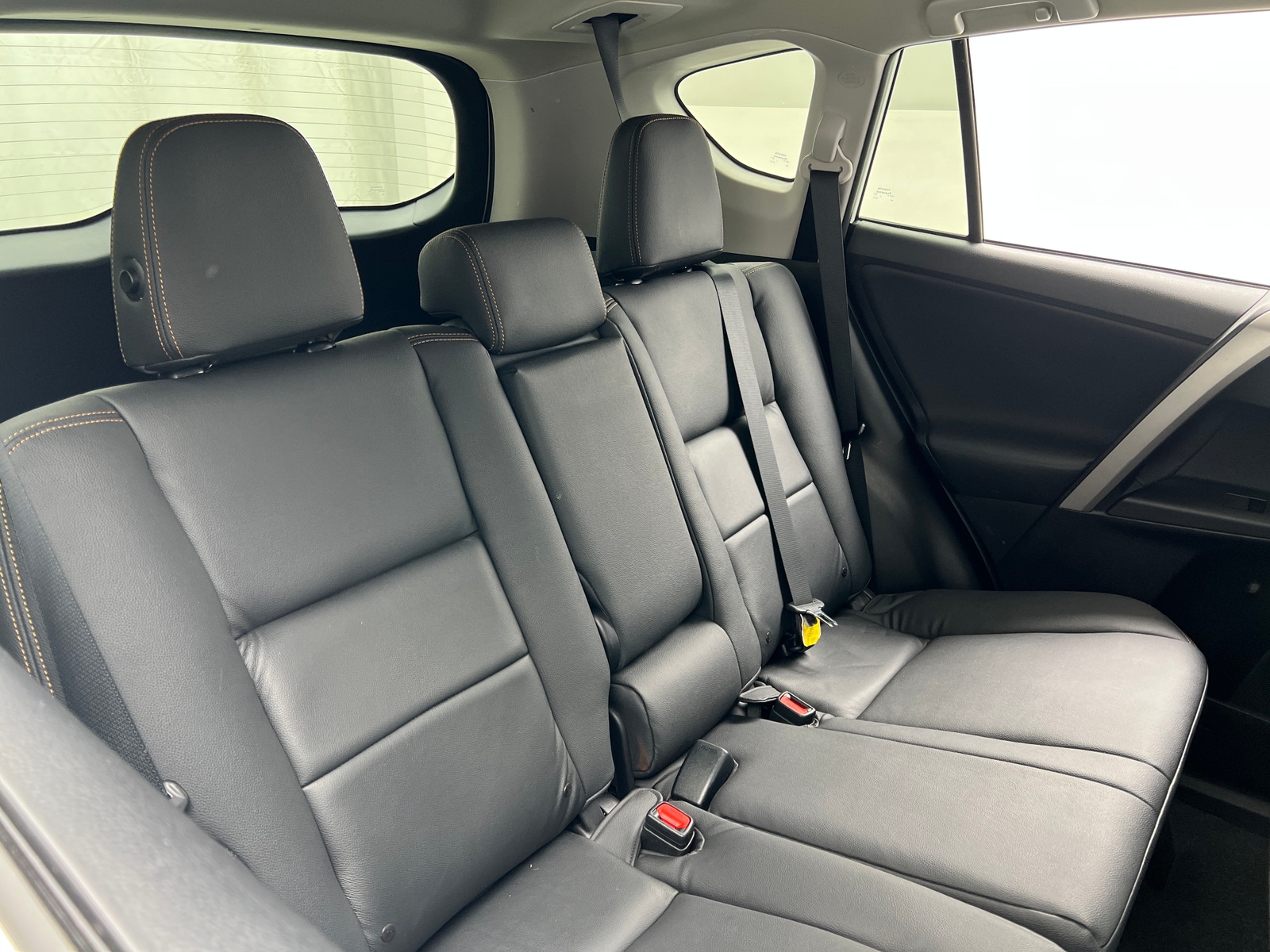 Thumbnail: 2016 Toyota RAV4 - 6