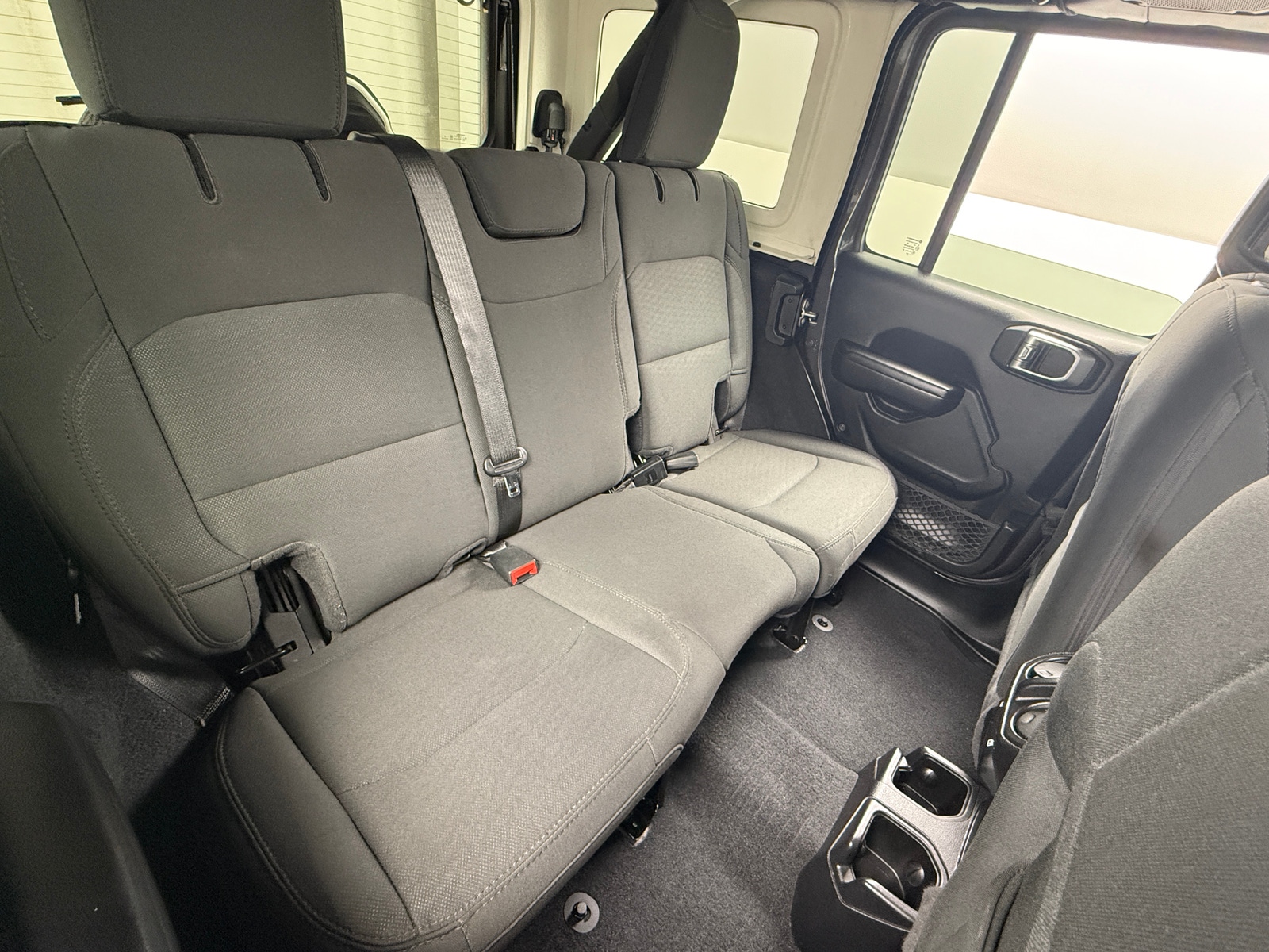 Thumbnail: 2020 Jeep Wrangler - 6