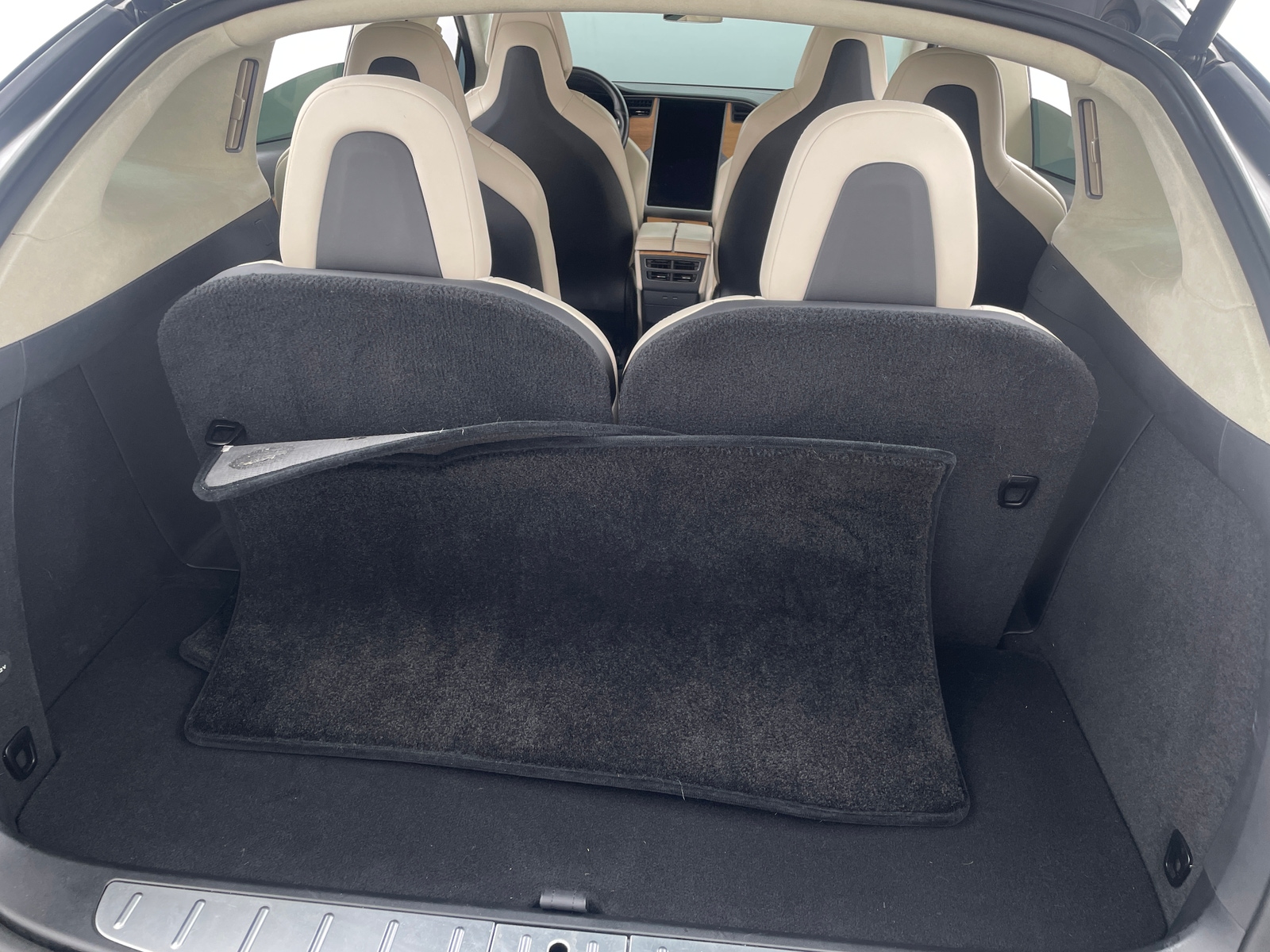 Thumbnail: 2019 Tesla Model X - 6