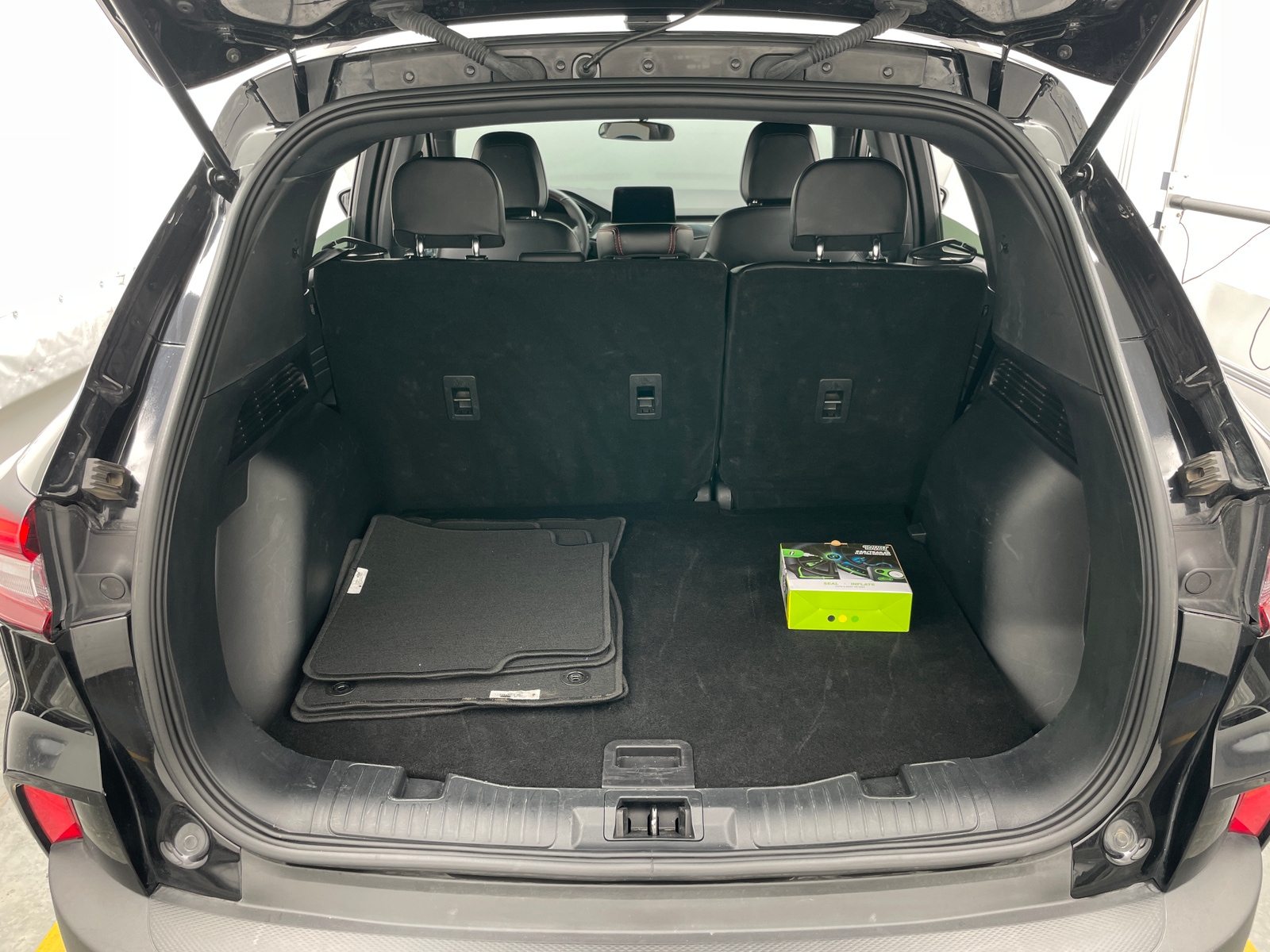 Thumbnail: 2025 Ford Escape - 6