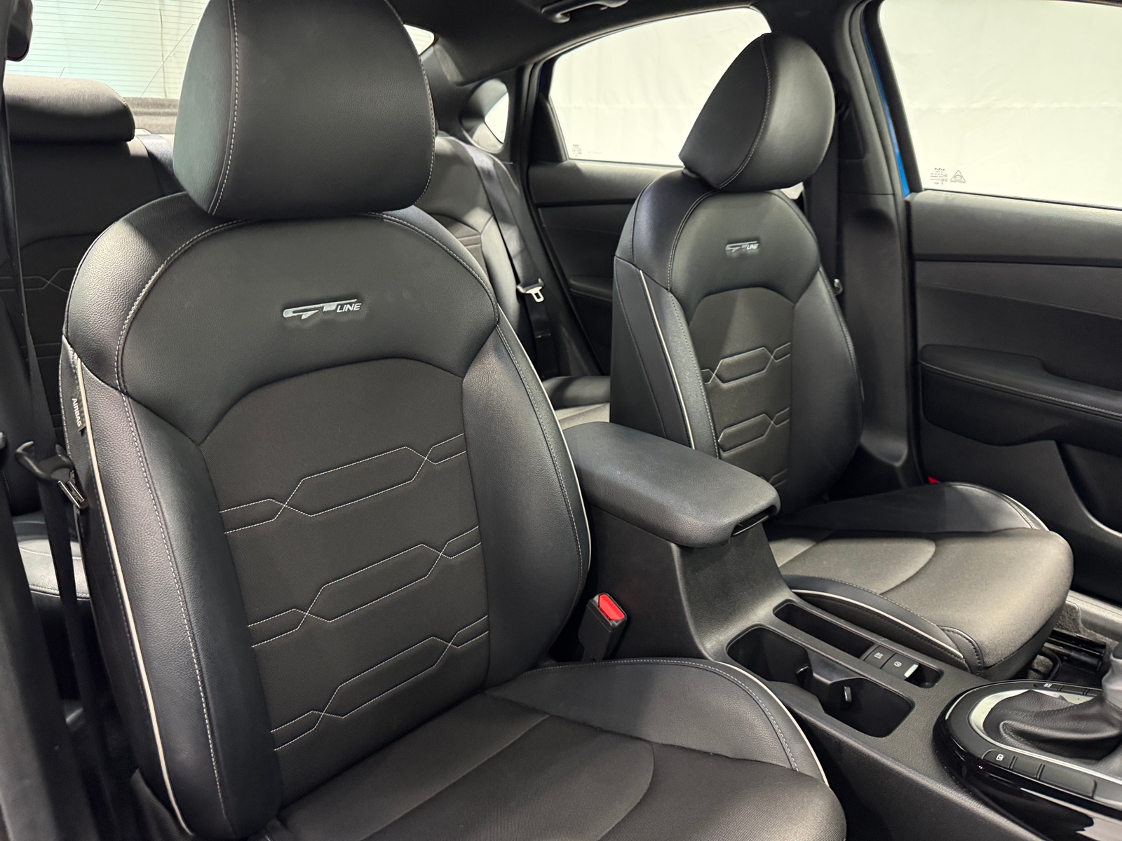 Thumbnail: 2022 Kia Forte - 2