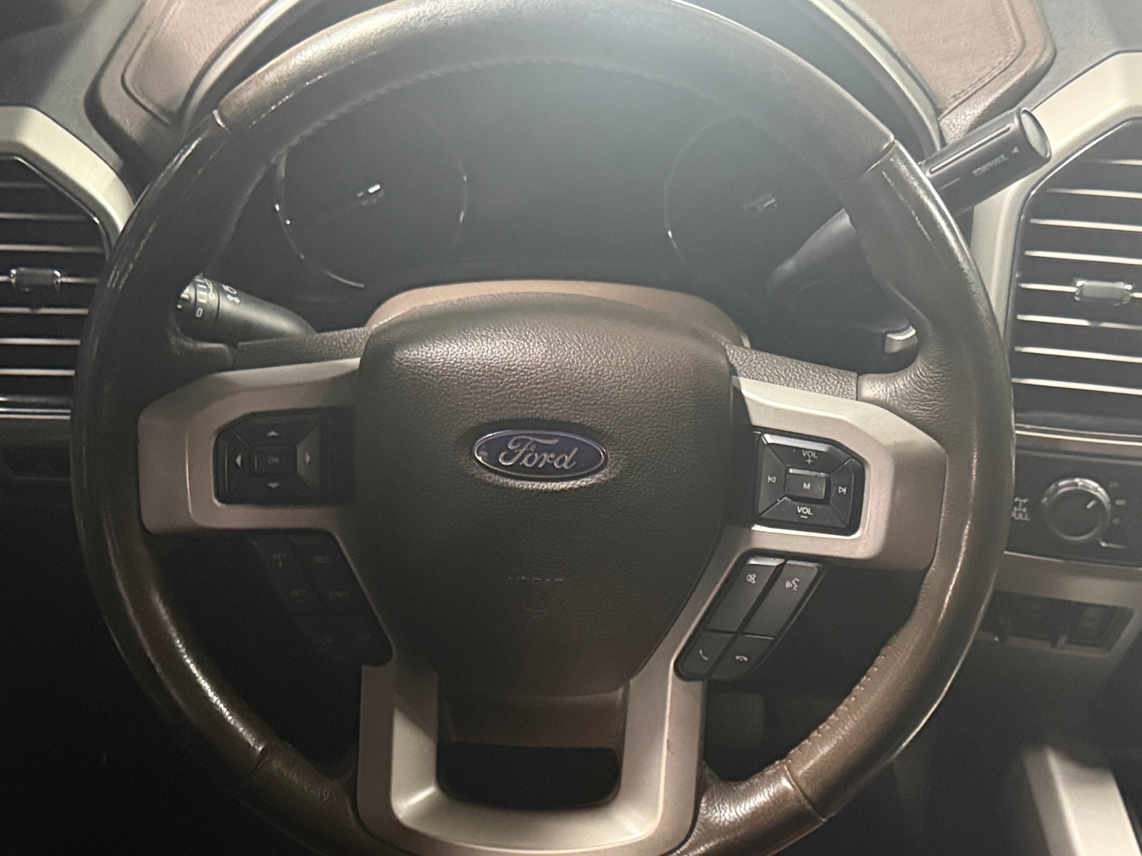 Thumbnail: 2019 Ford Econoline - 4