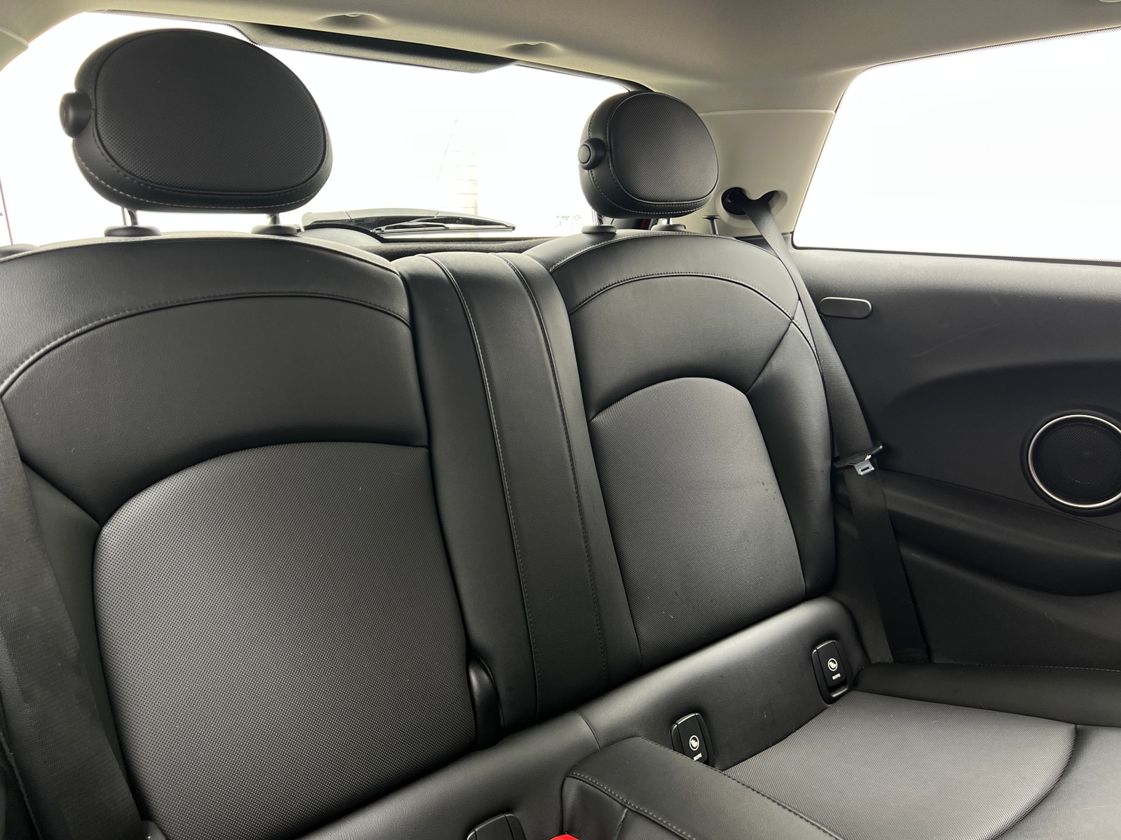 Thumbnail: 2015 MINI Cooper Hardtop - 5