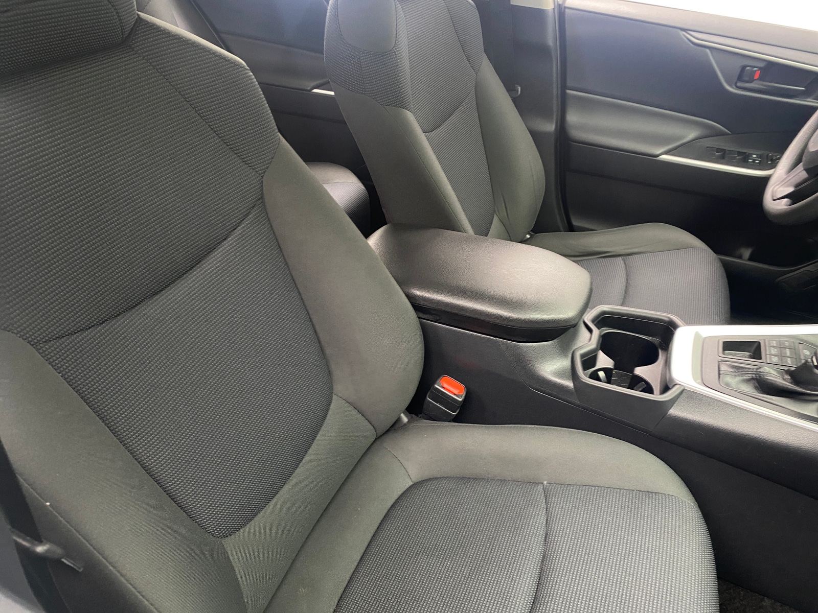 Thumbnail: 2019 Toyota RAV4 - 2