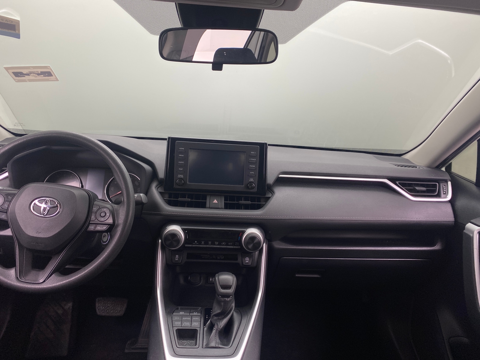 Thumbnail: 2019 Toyota RAV4 - 3