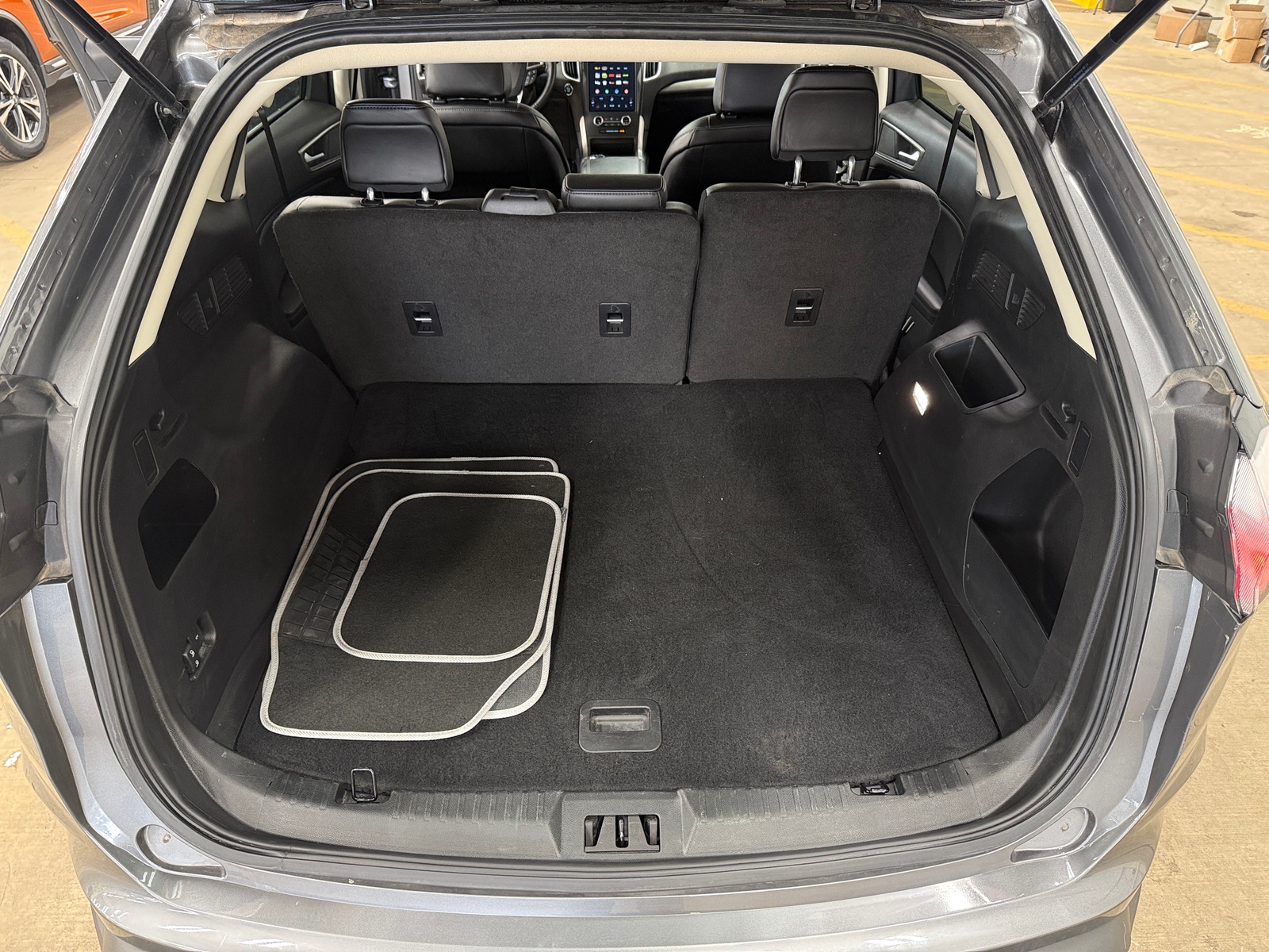 Thumbnail: 2024 Ford Edge - 6