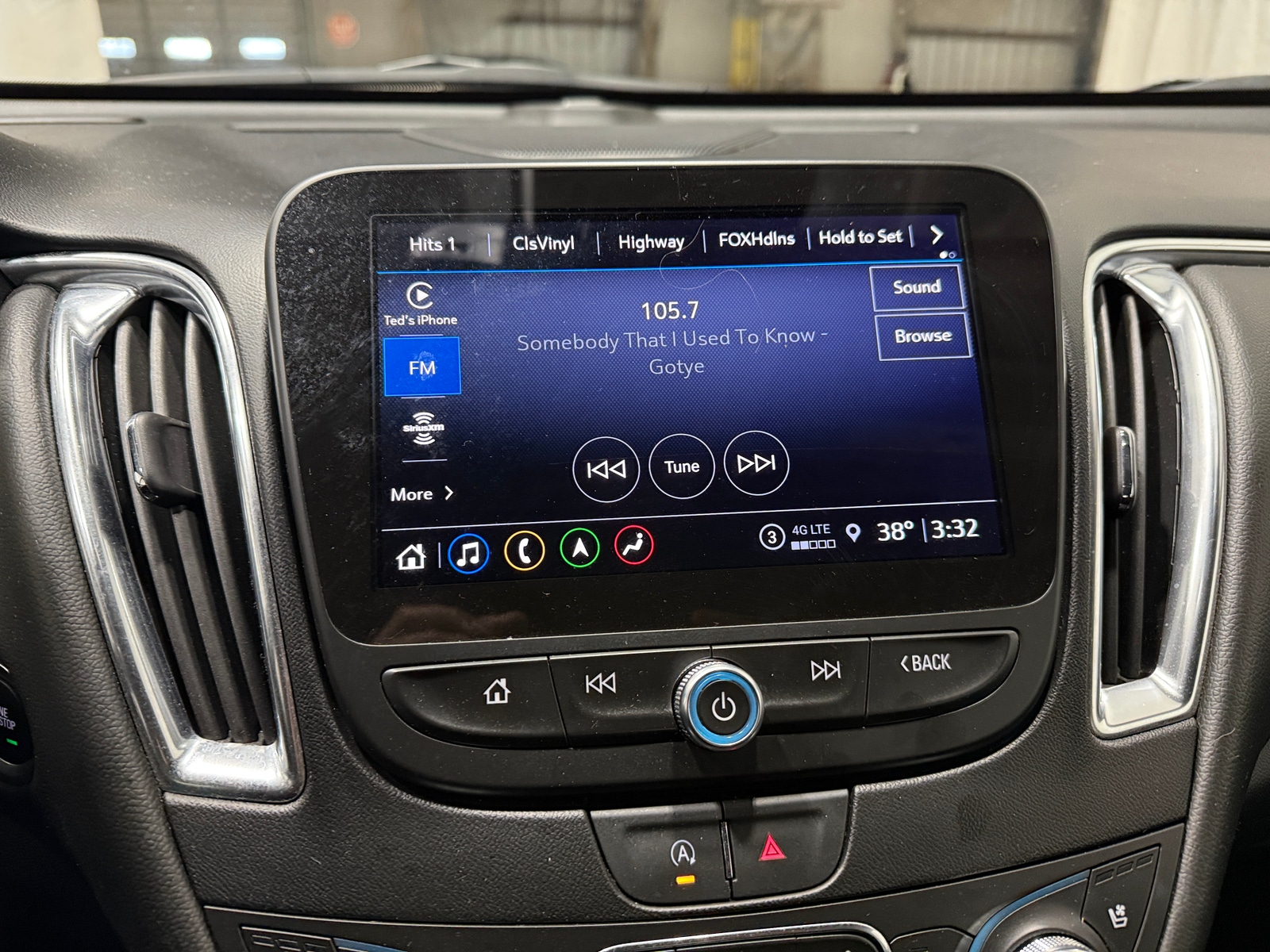 Thumbnail: 2024 Chevrolet Malibu - 3