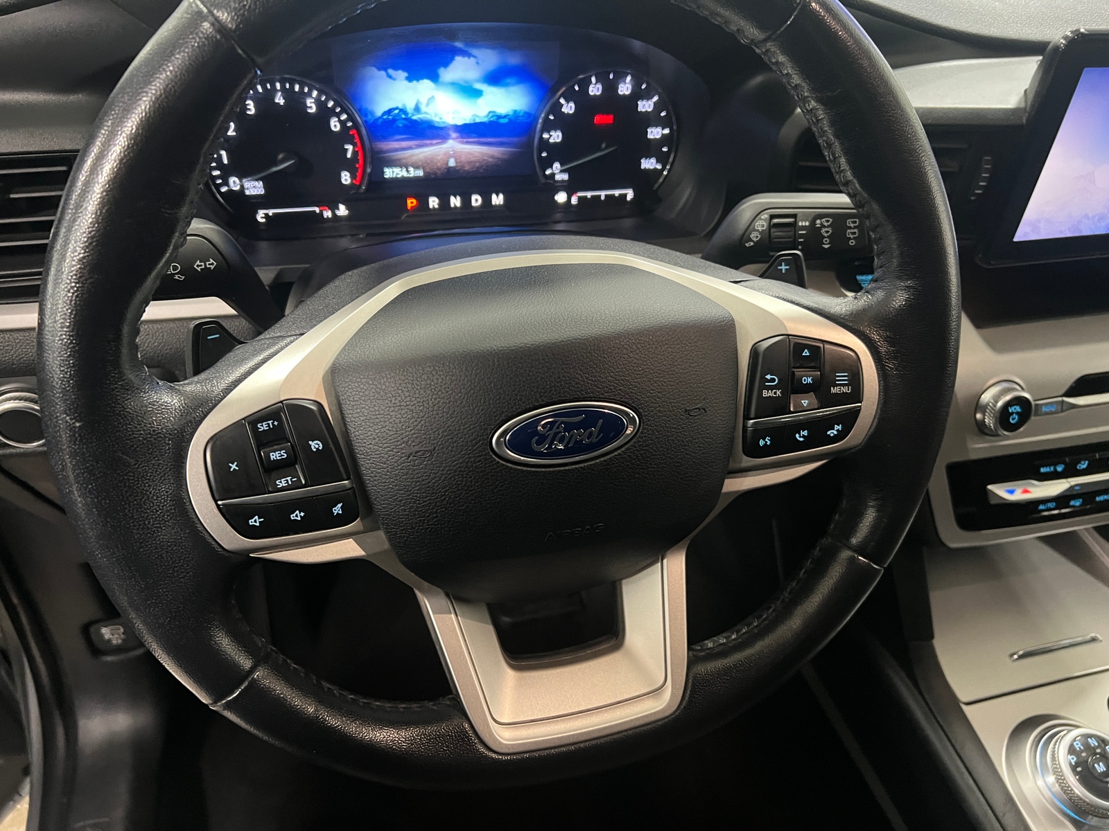 Thumbnail: 2020 Ford Explorer - 5