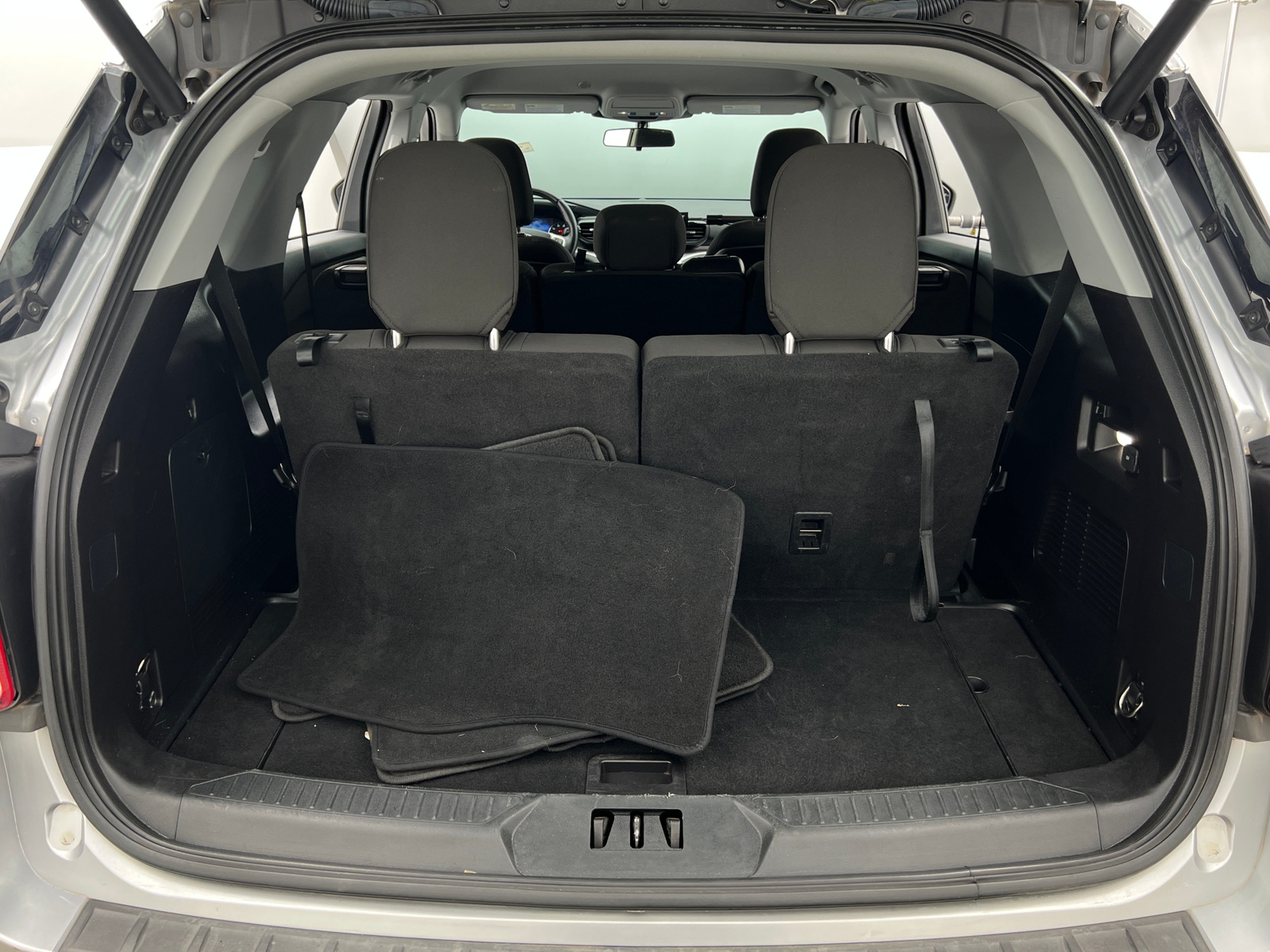 Thumbnail: 2020 Ford Explorer - 7