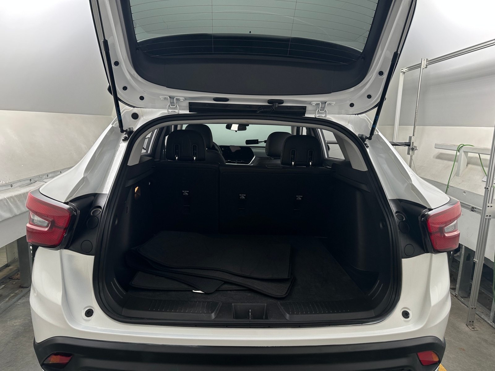 Thumbnail: 2025 Chevrolet Trax - 7