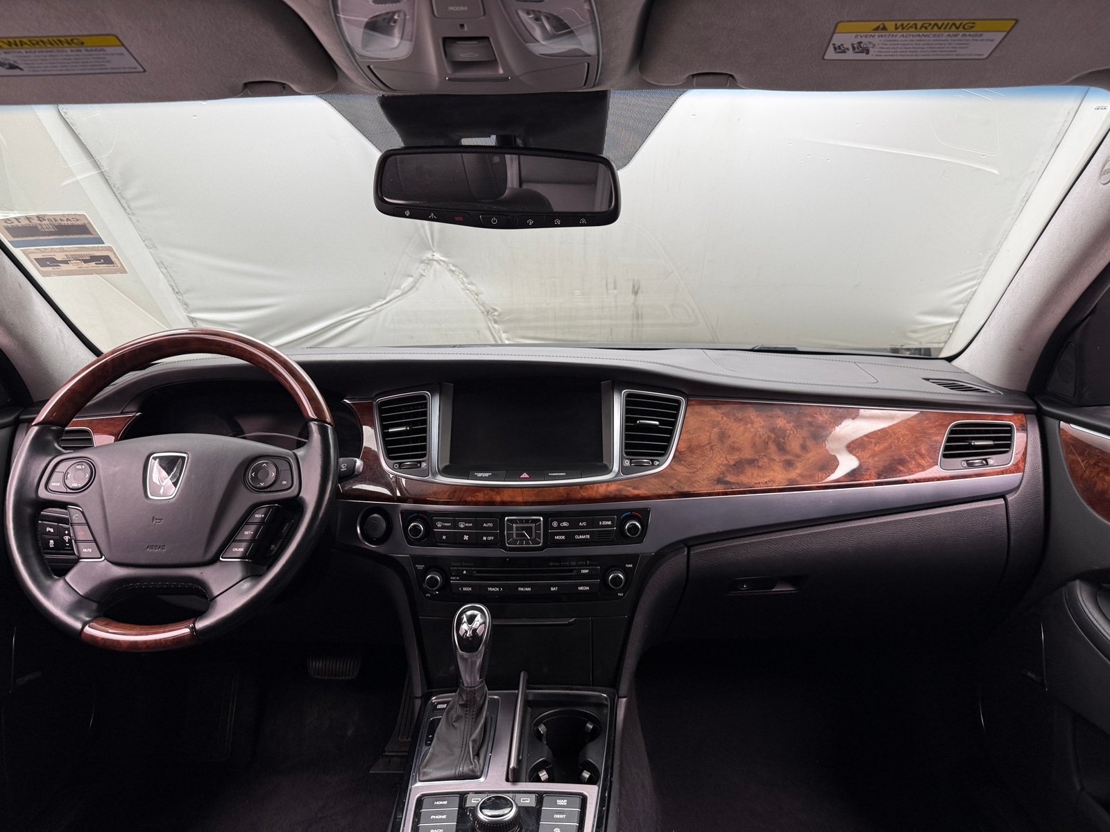 Thumbnail: 2016 Hyundai Equus - 2