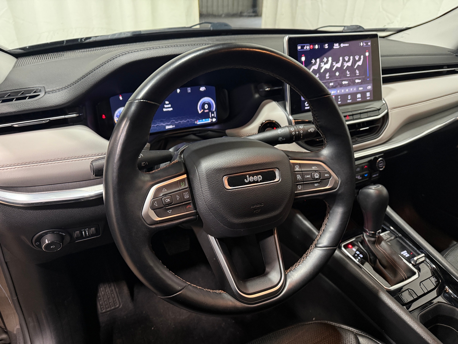 Thumbnail: 2022 Jeep Compass - 4