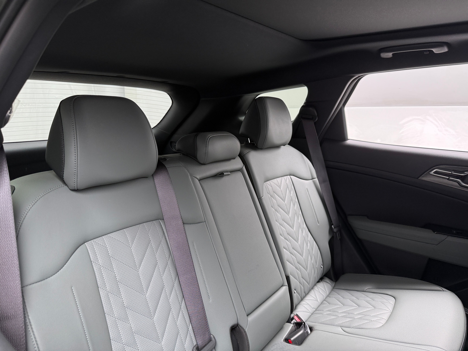 Thumbnail: 2025 Kia Sportage - 5