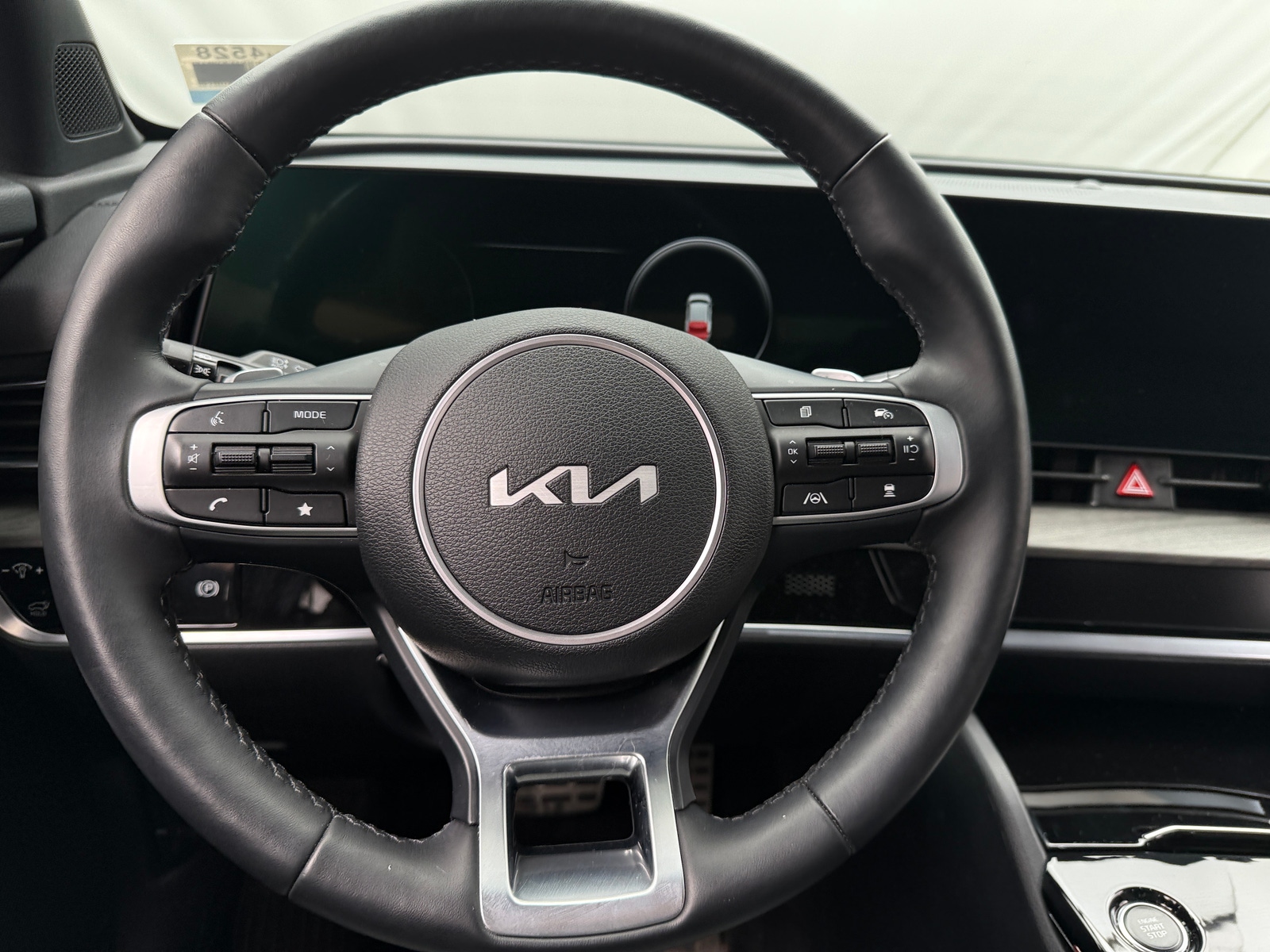 Thumbnail: 2025 Kia Sportage - 4