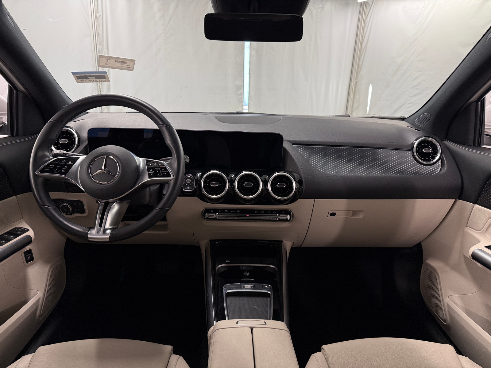 Thumbnail: 2025 Mercedes-Benz GLA - 2