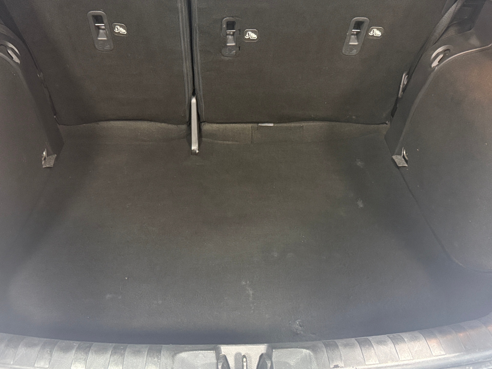 Thumbnail: 2022 Nissan Kicks - 7