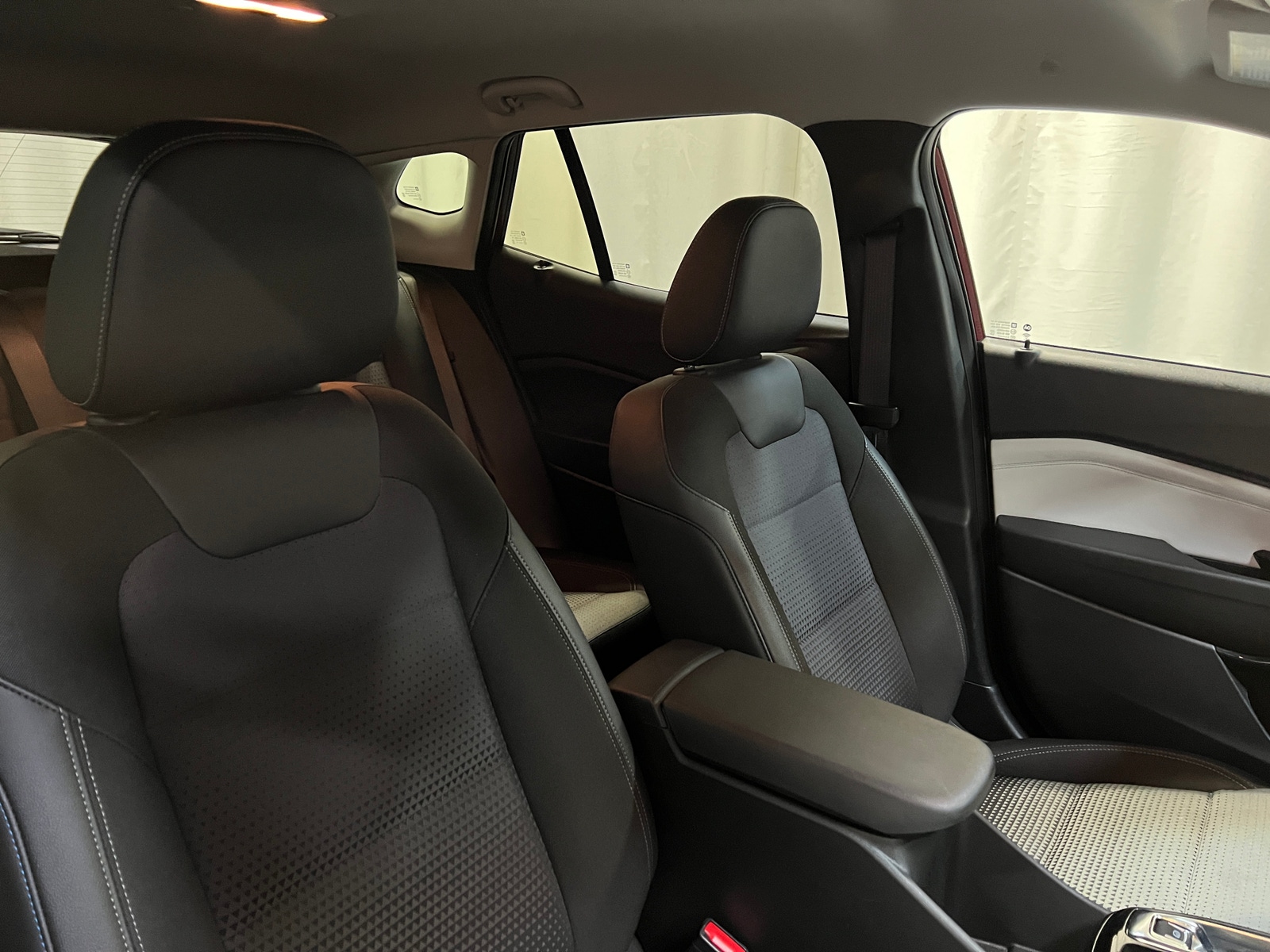 Thumbnail: 2025 Chevrolet Trax - 2