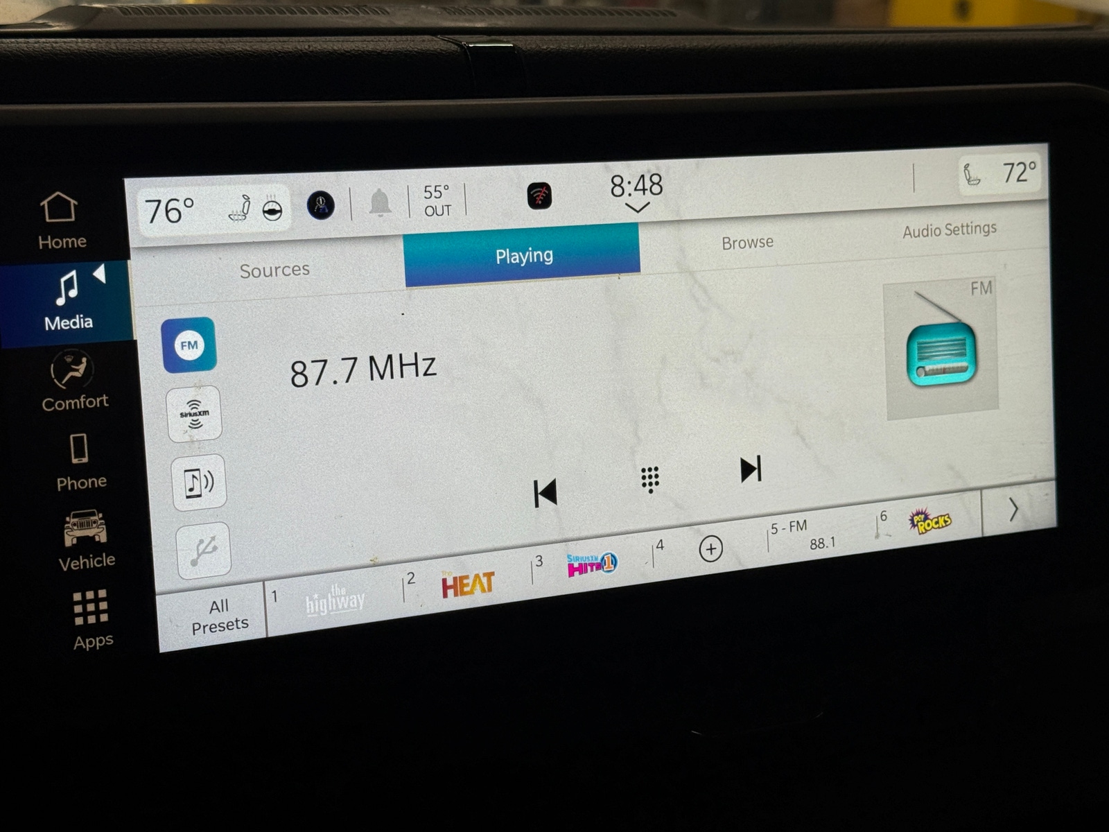 Thumbnail: 2024 Jeep Gladiator - 4