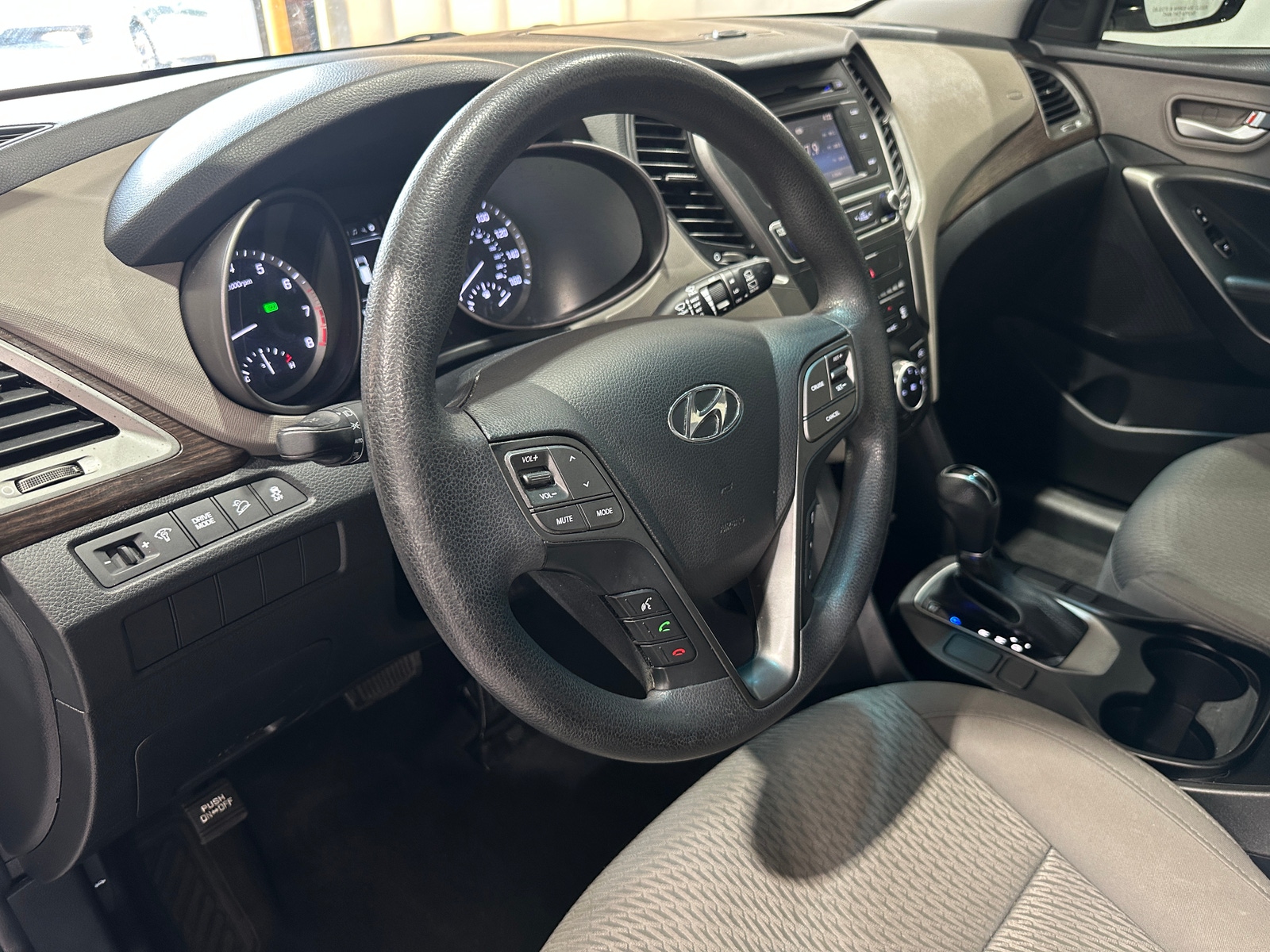 Thumbnail: 2017 Hyundai Santa Fe - 5