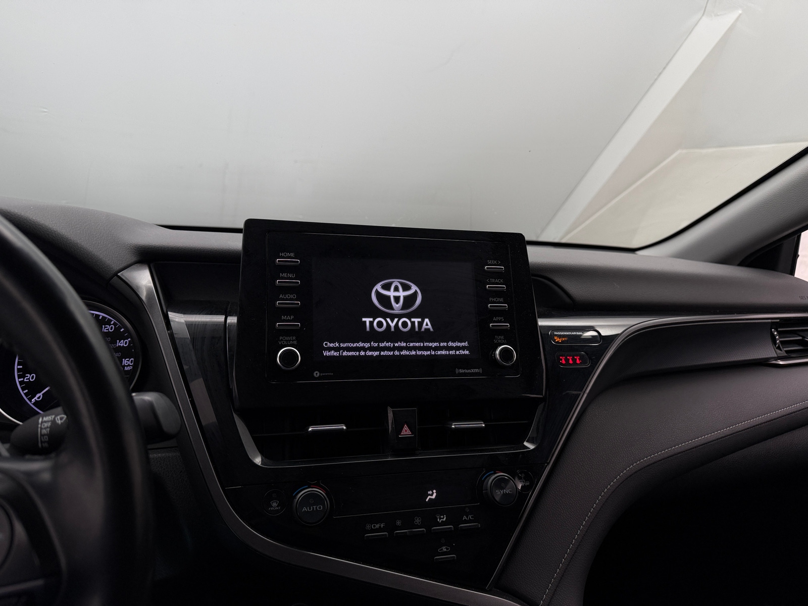 Thumbnail: 2022 Toyota Camry - 3