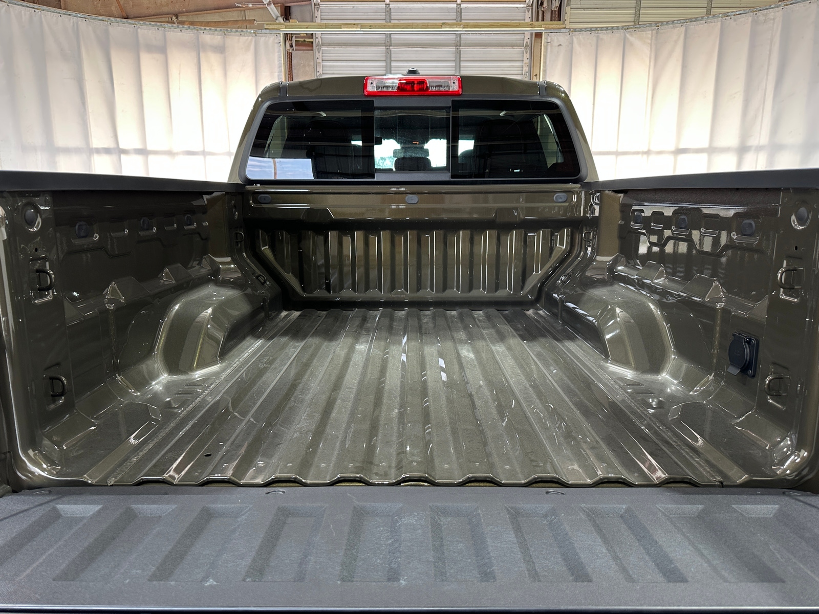 Thumbnail: 2025 GMC Canyon - 6