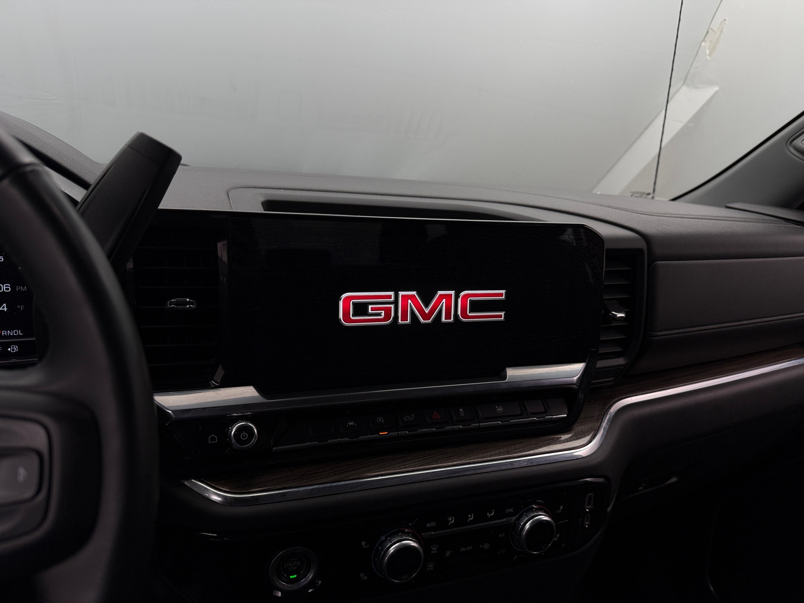 Thumbnail: 2023 GMC Sierra 1500 - 4