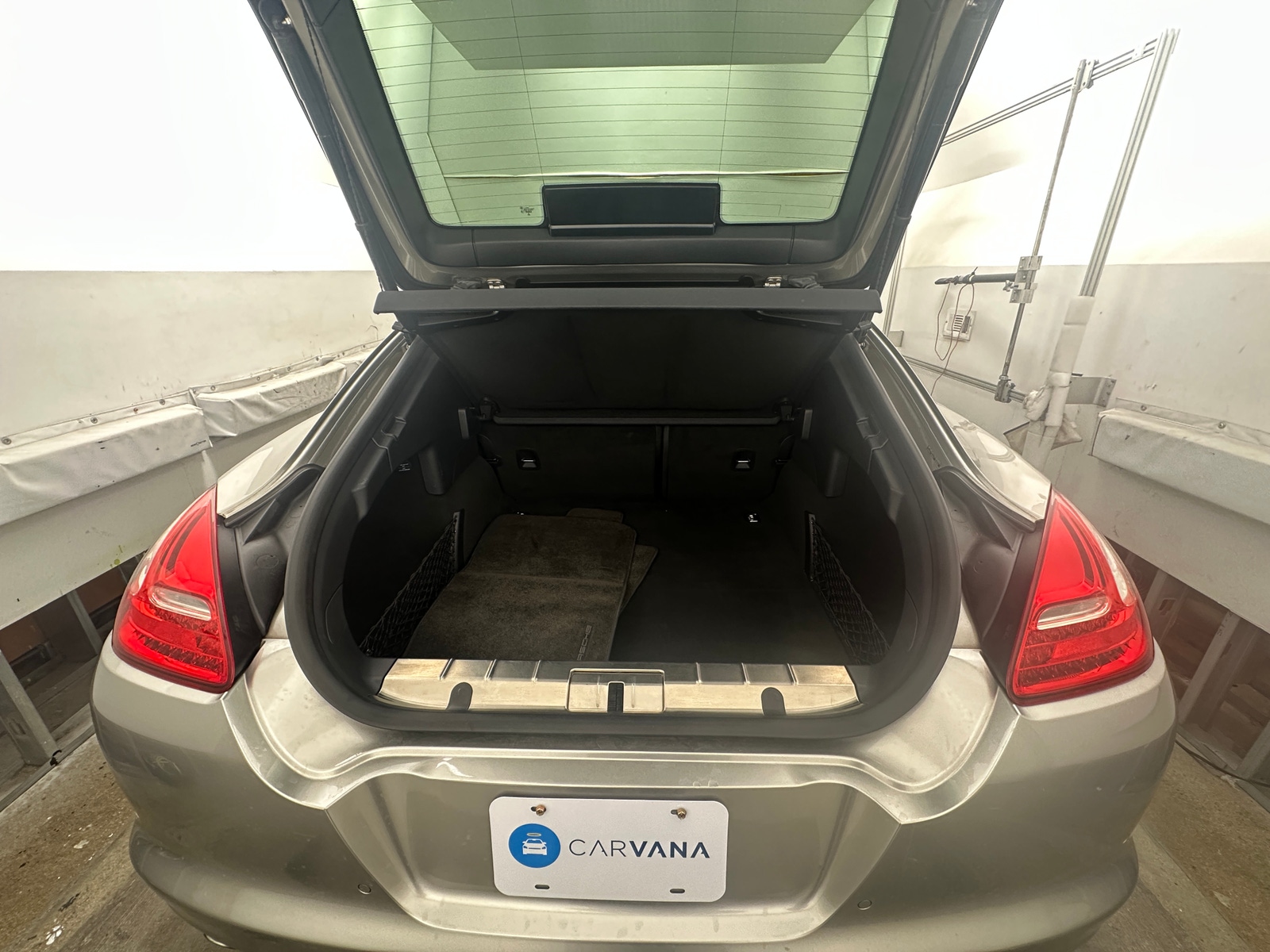 Thumbnail: 2011 Porsche Panamera - 6