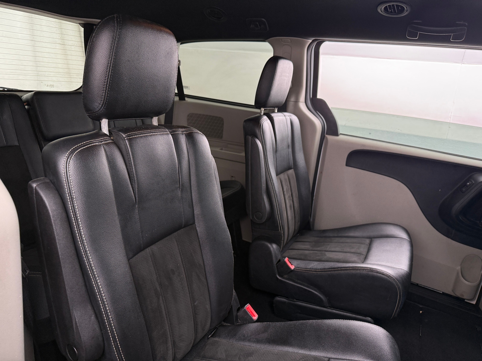 Thumbnail: 2019 Dodge Grand Caravan - 6