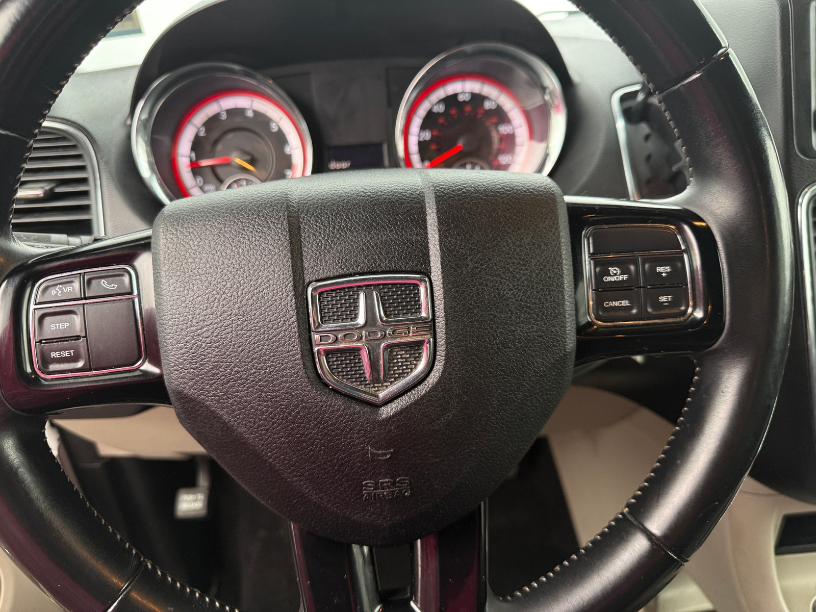 Thumbnail: 2019 Dodge Grand Caravan - 5