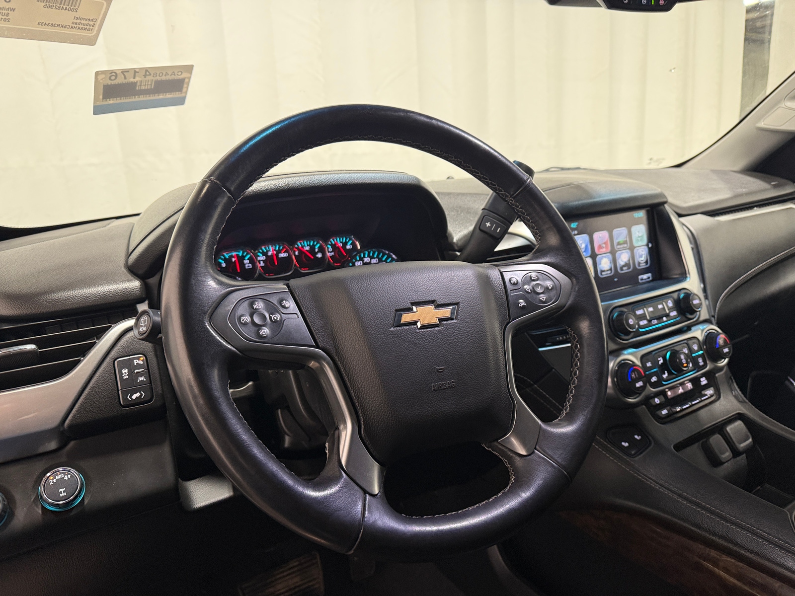 Thumbnail: 2019 Chevrolet Suburban - 4