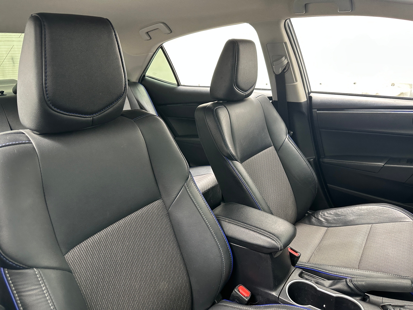 Thumbnail: 2019 Toyota Corolla - 2